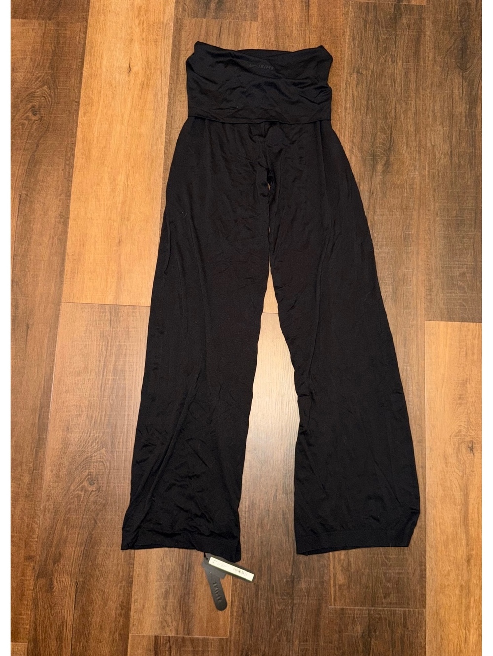 Nike Skims Fold Over Wide Leg Pants in Obsidian XXS